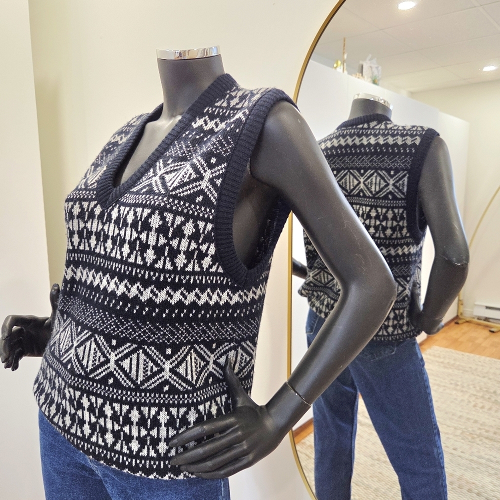 Vintage Sleeveless Sweater Vest – Geometric Knit – Marine & Gray – Size M